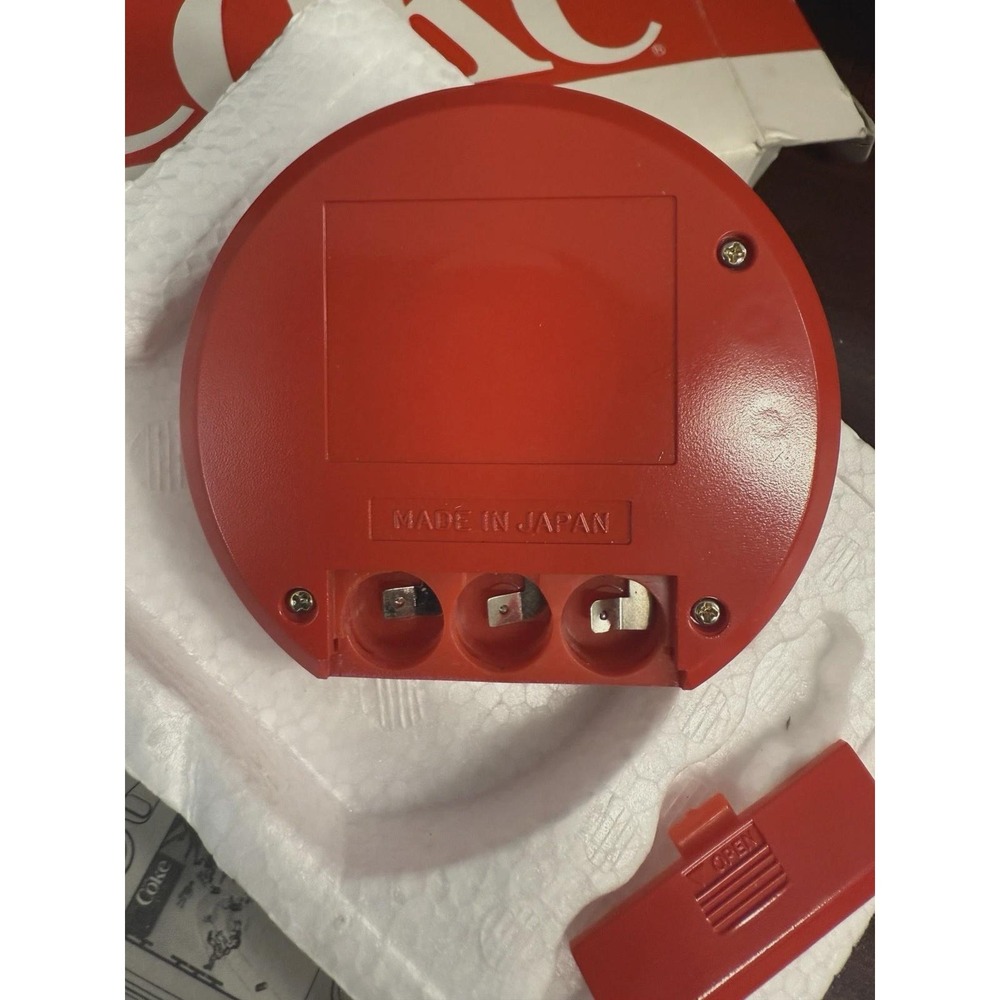 Vintage Bandai Collectible Rare Catch a Coke handheld game retro Coca-Cola watch - Picture 2 of 8